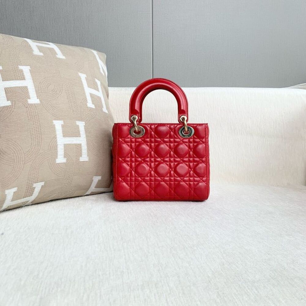 Dior Women Pre-Loved Bag Very Good Condition - Picture 3 of 9